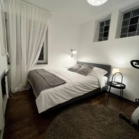 Neimar House